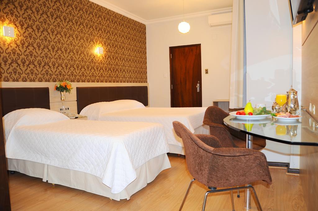 Curitiba Palace Hotel Bilik gambar